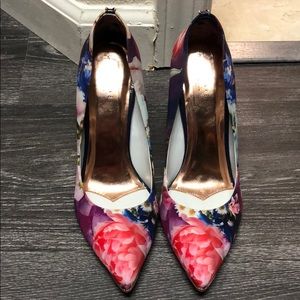 Gorgeous Ted Baker floral pumps. New! 6.5